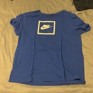 Nike tee